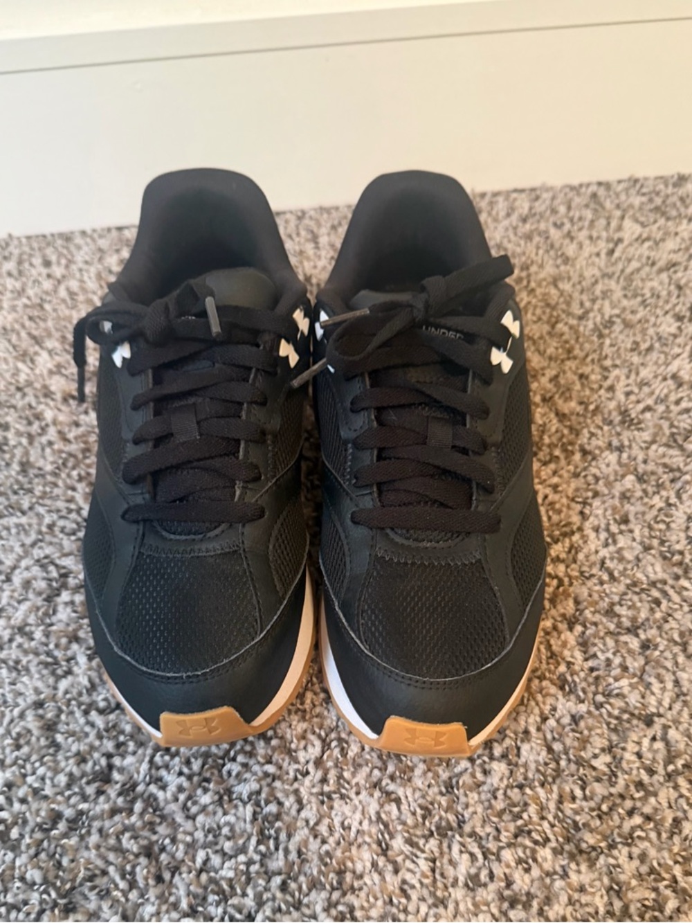 Under Armour Black  Woman or man Athletic Trainers with Gum Sole - Picture 2 of 4